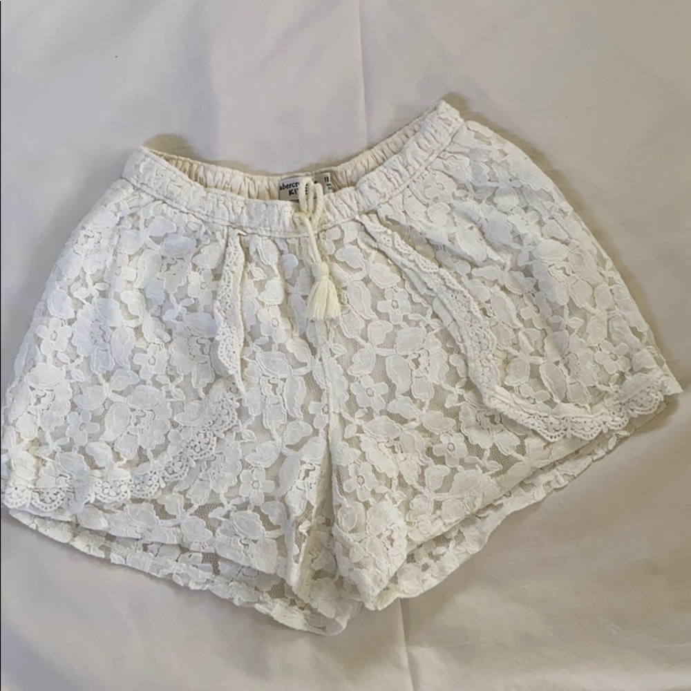 Abercrombie white lace shorts